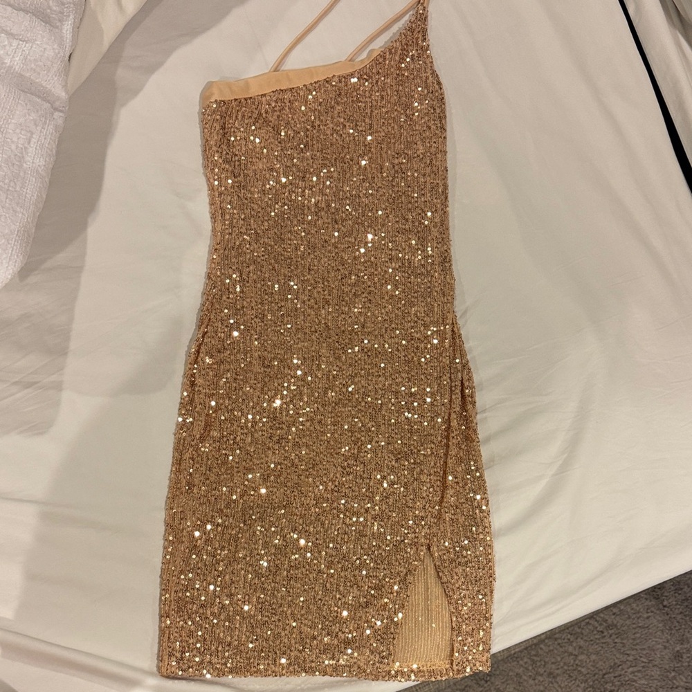 Pink Lily Shimmering Gold One-Shoulder Dress